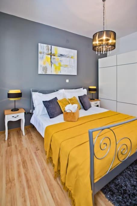 Apartman Tino With Two Sunny Terace Hvar Town Kültér fotó