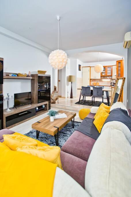 Apartman Tino With Two Sunny Terace Hvar Town Kültér fotó